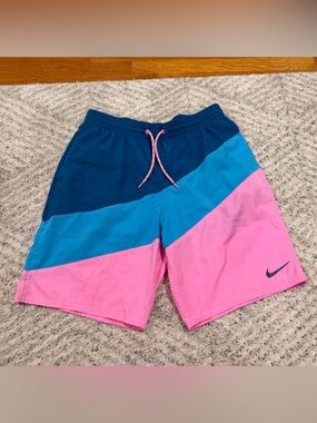 Men’s Nike swim shorts size XL